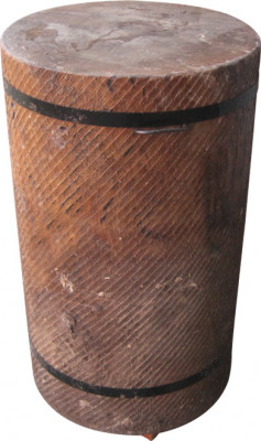Колода разрубочная 550-650 мм на деревянных брусьях дуб Советский ГОСТ